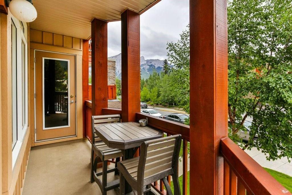 B&B Falcon Crest Lodge 1Br 1Pullout Κάνμορ Εξωτερικό φωτογραφία